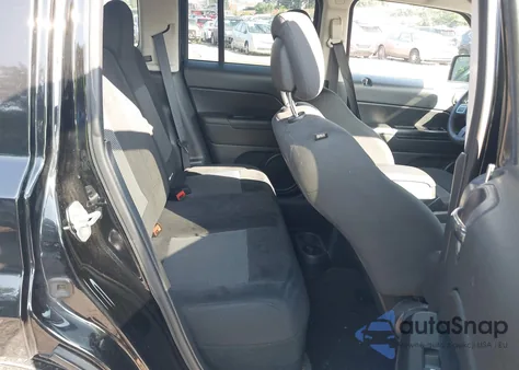 2016 Jeep Patriot Sport из США, поврежденный, VIN 1C4NJRBBXGD521557